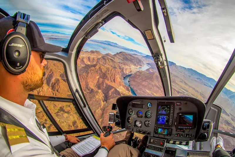 Las Vegas: Grand Canyon West Helicopter Tour