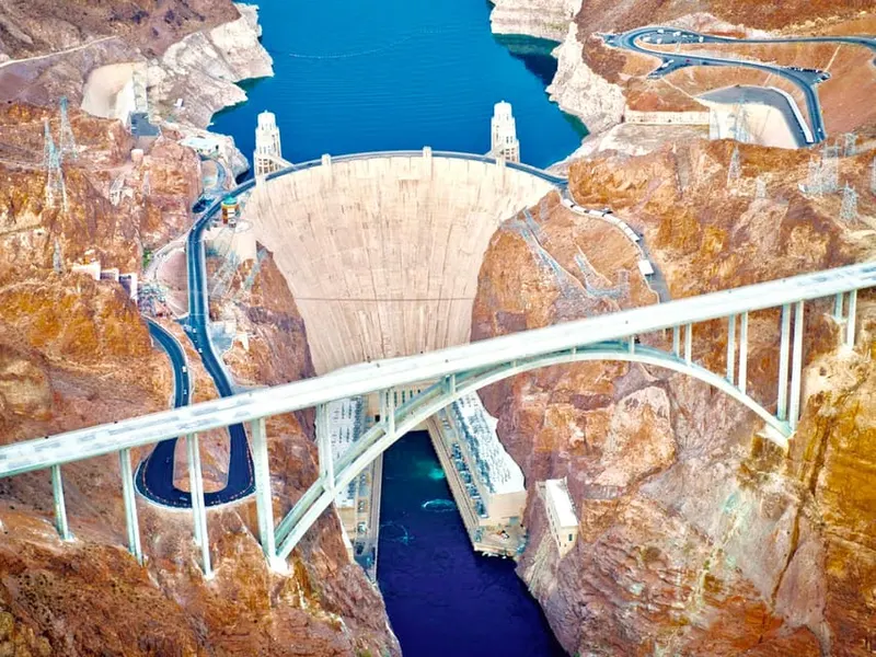 3-Hour VIP Hoover Dam Small-Group Mini Tour