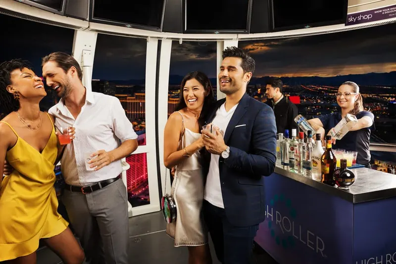 Las Vegas: High Roller Wheel - Happy Half Hour with Open Bar